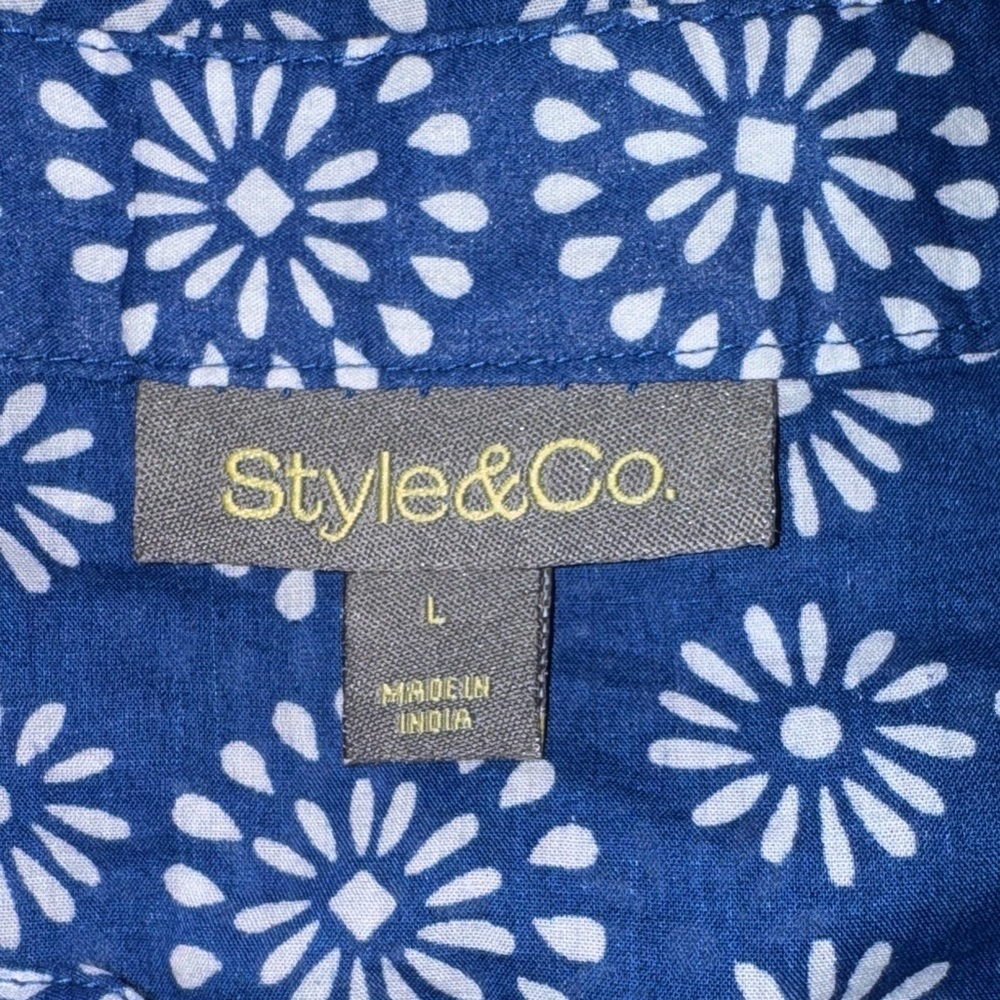 Style & Co. Navy and White Daisy Print Blouse - Picture 2 of 8